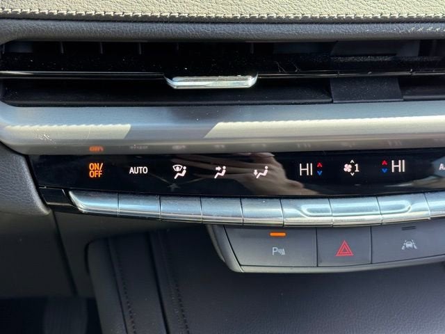 2025 Cadillac XT4 Premium Luxury