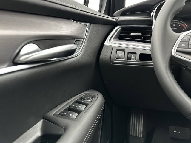 2025 Cadillac XT5 Luxury