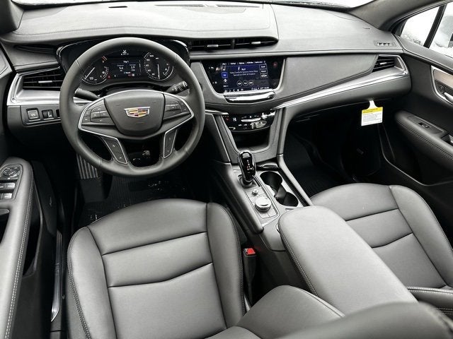 2025 Cadillac XT5 Luxury