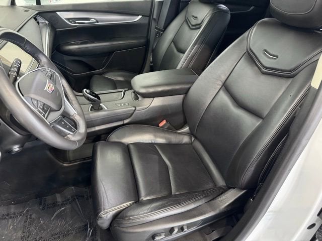 2017 Cadillac XT5 Luxury AWD