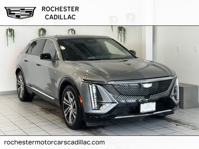 2025 Cadillac LYRIQ Luxury 1