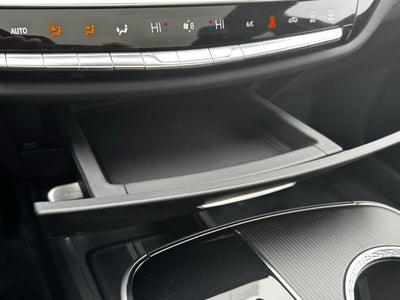 2025 Cadillac LYRIQ Luxury 1