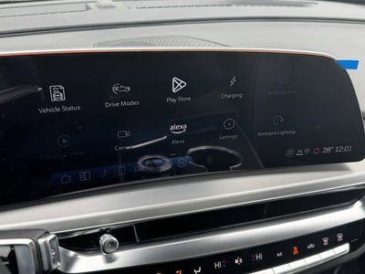 2025 Cadillac LYRIQ Luxury 1