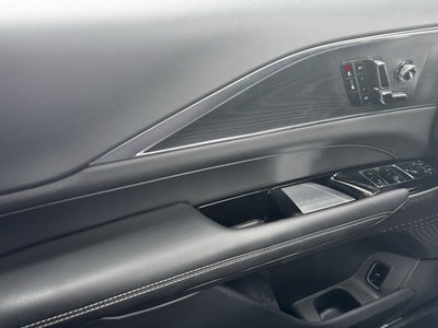 2025 Cadillac LYRIQ Luxury 1