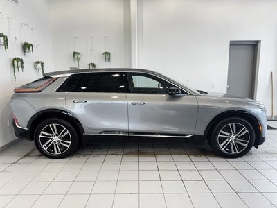 2025 Cadillac LYRIQ Luxury 1