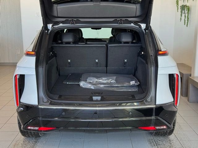 2026 Cadillac LYRIQ Premium Luxury