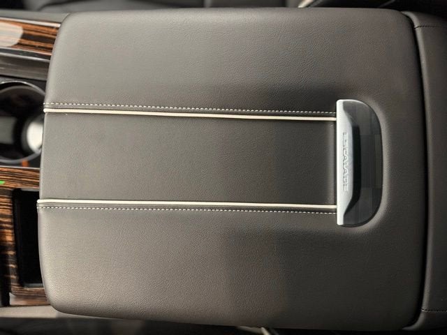 2023 Cadillac Escalade ESV Premium Luxury