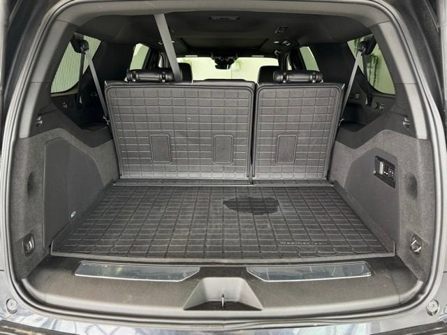 2023 Cadillac Escalade ESV Premium Luxury