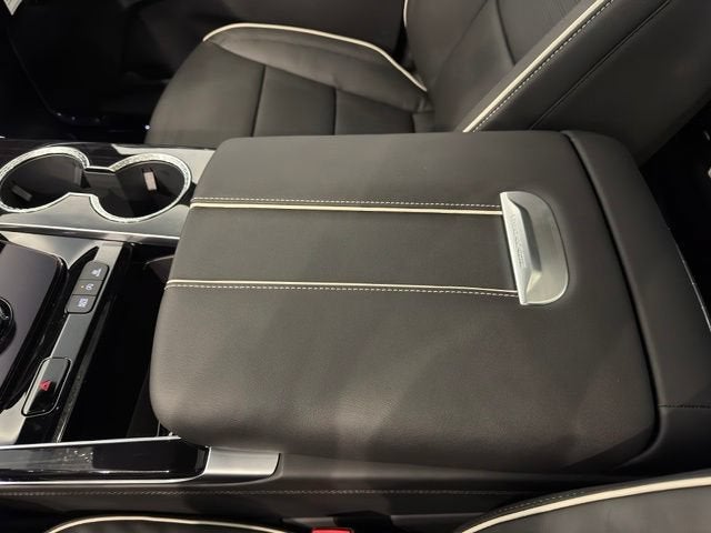 2026 Cadillac Escalade Sport - Photo 25